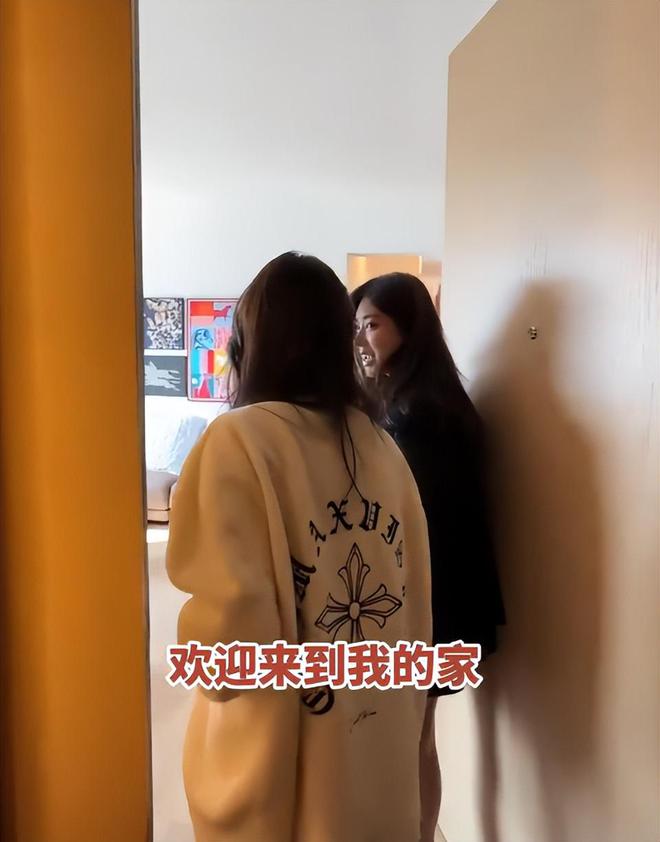 工帮忙带孩子、买菜住150平豪宅一年赚40万AG旗舰厅·(中国)国际厅香港美女麻将馆打(图12)