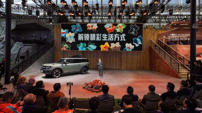 25广州车展 智趣烈马、新蒙迪欧双星闪耀AG旗舰厅最新版福特全明星阵容登陆20(图8)