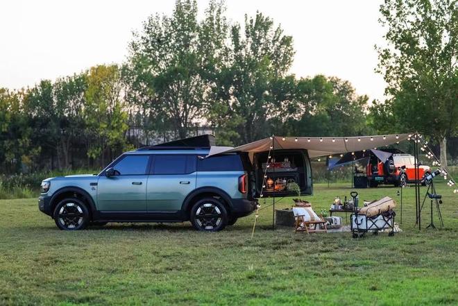 25广州车展 智趣烈马、新蒙迪欧双星闪耀AG旗舰厅最新版福特全明星阵容登陆20(图19)